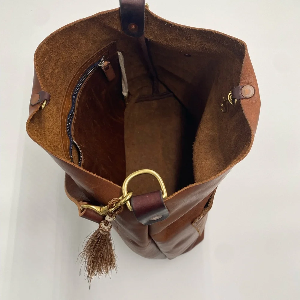 Meanwhile Back on the Farm Carryall and Crossbody - Picture 4 of 11